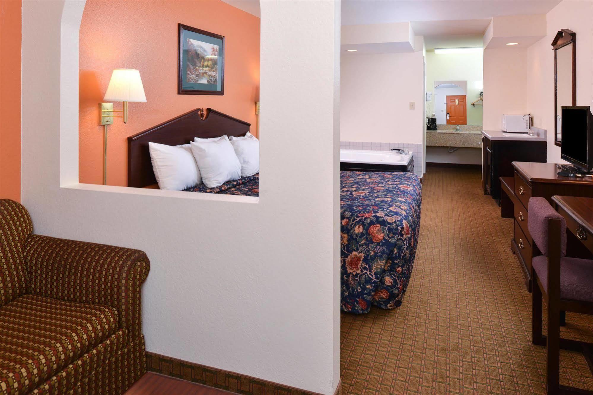 Carry On Inn & Suites LaFayette Ngoại thất bức ảnh
