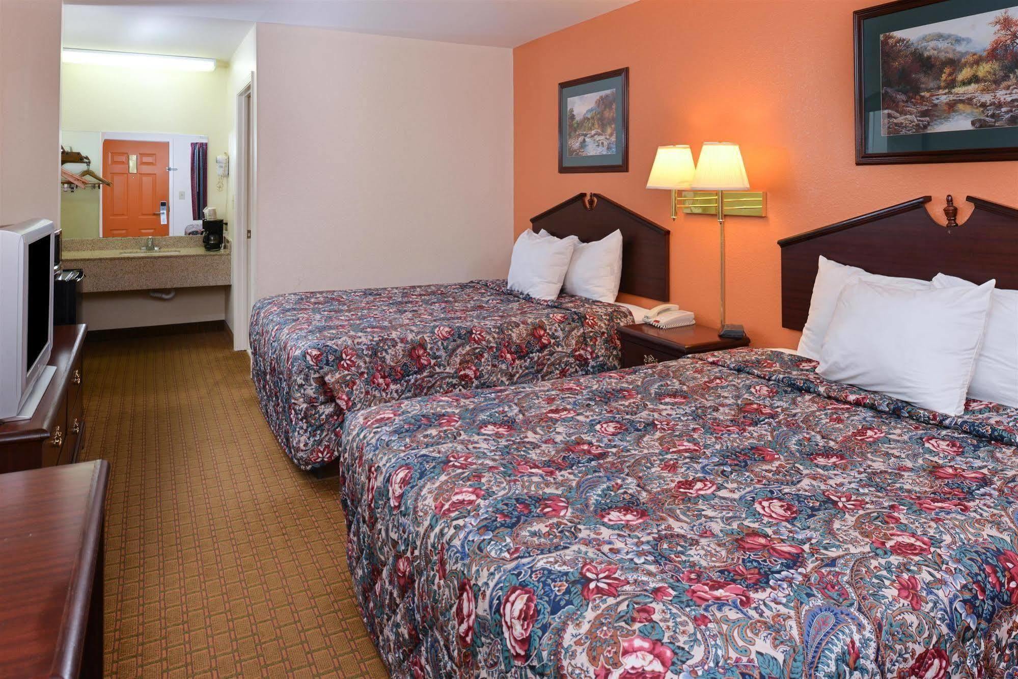 Carry On Inn & Suites LaFayette Ngoại thất bức ảnh